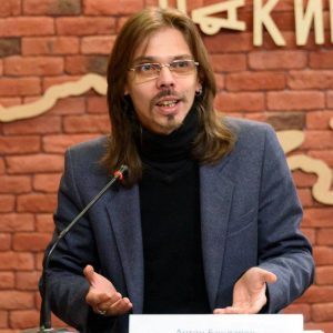 Антон Бондарев